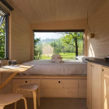 Stanza Nella Piana Di Campo Di Bonis - Friland Taipana