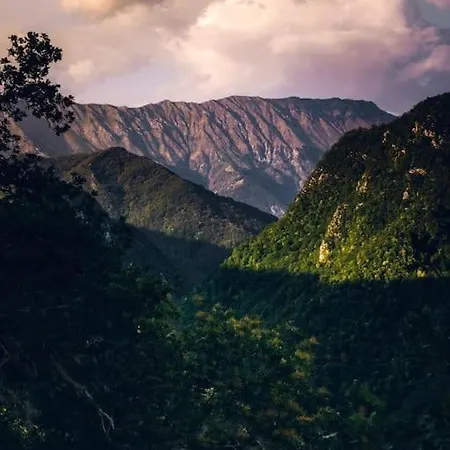 Stanza Nella Piana Di Campo Di Bonis - Friland *